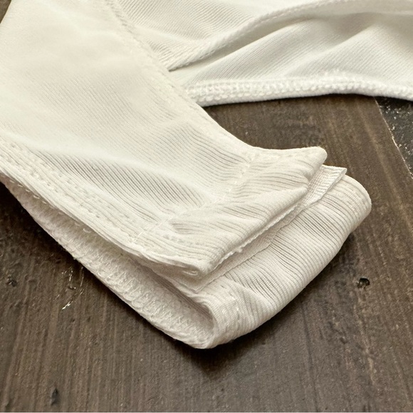 Puff sleeve bodysuit pink and white size medium - Picture 9 of 14